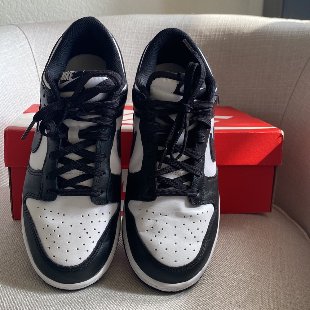 Nike Panda Dunk Low - Picture 2 of 13